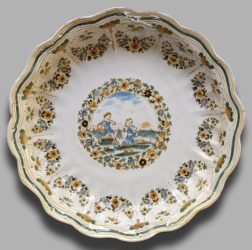 5119-Mazieres-style-de-Moustiers-1-diam-225-cm-ht-35-cm-1